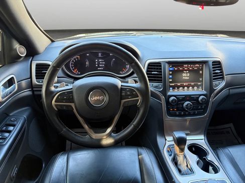 Used 2017 Jeep Grand Cherokee Limited AWD/4WD image 28