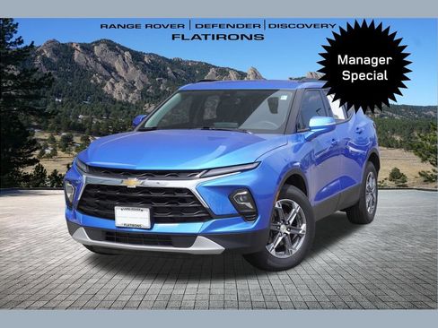 Used 2024 Chevrolet Blazer LT AWD/4WD image 1