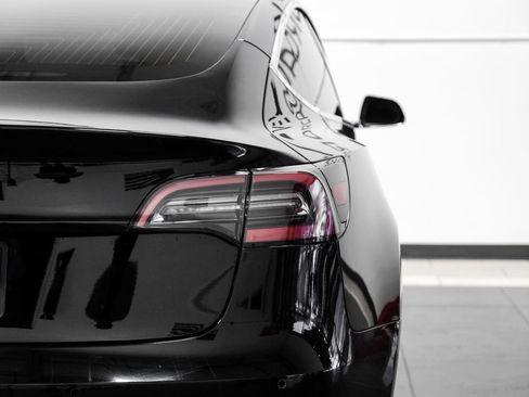 Used 2019 Tesla Model 3 Long Range RWD image 50