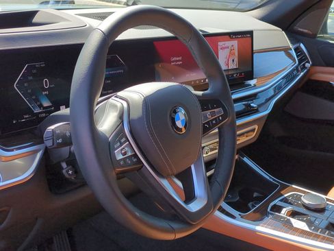 Used 2026 BMW X5 sDrive40i image 18