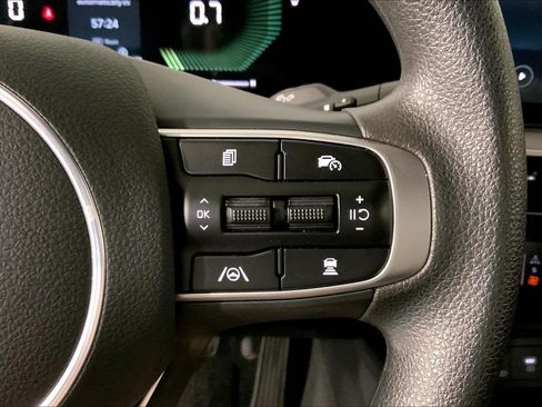 Certified 2025 Kia K5 LXS FWD image 19