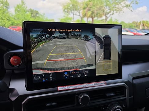 New 2026 Toyota 4Runner TRD Off-Road Premium AWD/4WD image 19