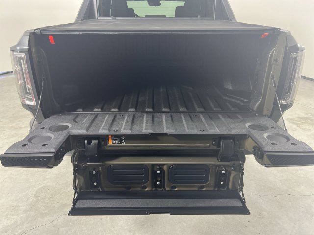 Certified 2026 GMC Hummer EV 4x4 Crew Cab image 35
