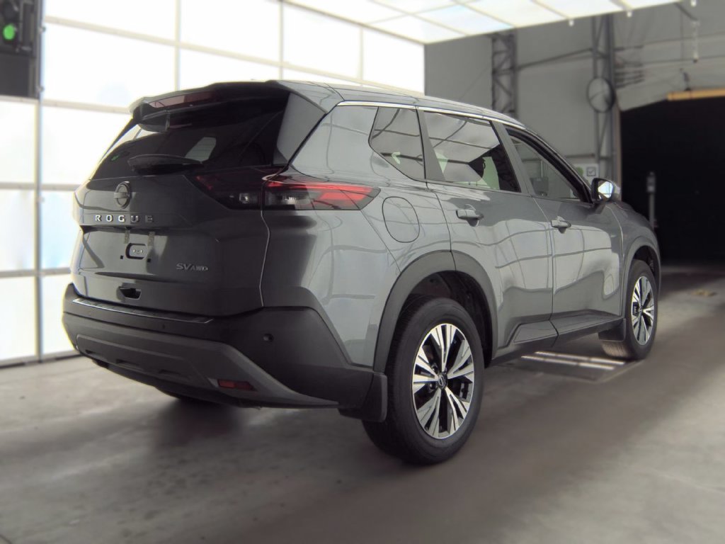 Used 2023 Nissan Rogue SV AWD/4WD image 2