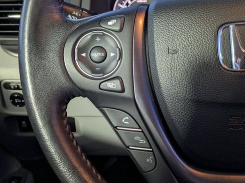 Used 2017 Honda Ridgeline RTL-T image 24