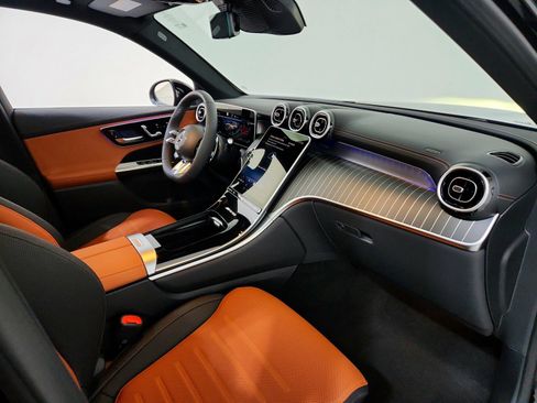 New 2026 Mercedes-Benz GLC 43 AMG 4MATIC image 9