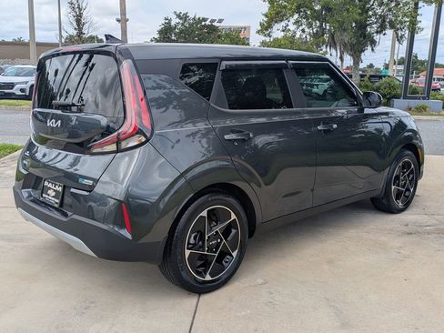 Used 2023 Kia Soul EX FWD image 4