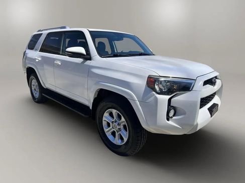 Used 2017 Toyota 4Runner SR5 Premium RWD image 22