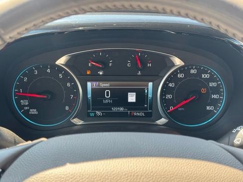 Used 2019 Chevrolet Traverse LT w/ LT Premium Package AWD/4WD image 33