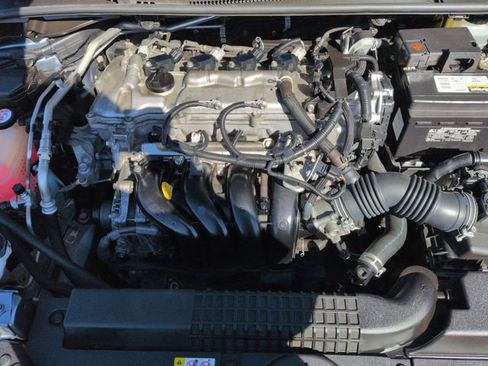 Used 2020 Toyota Corolla LE image 28