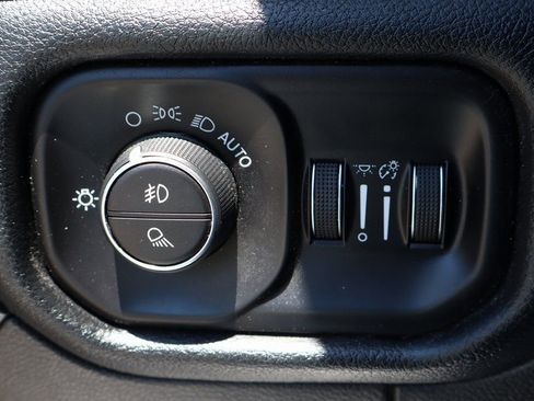 Used 2022 RAM 1500 Laramie image 21