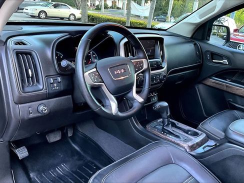 Used 2021 GMC Canyon Denali image 17