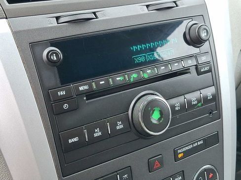 Used 2010 Chevrolet Traverse LT w/ Personal Connectivity Package FWD image 17