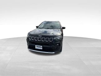 Used 2022 Jeep Compass Limited video 3