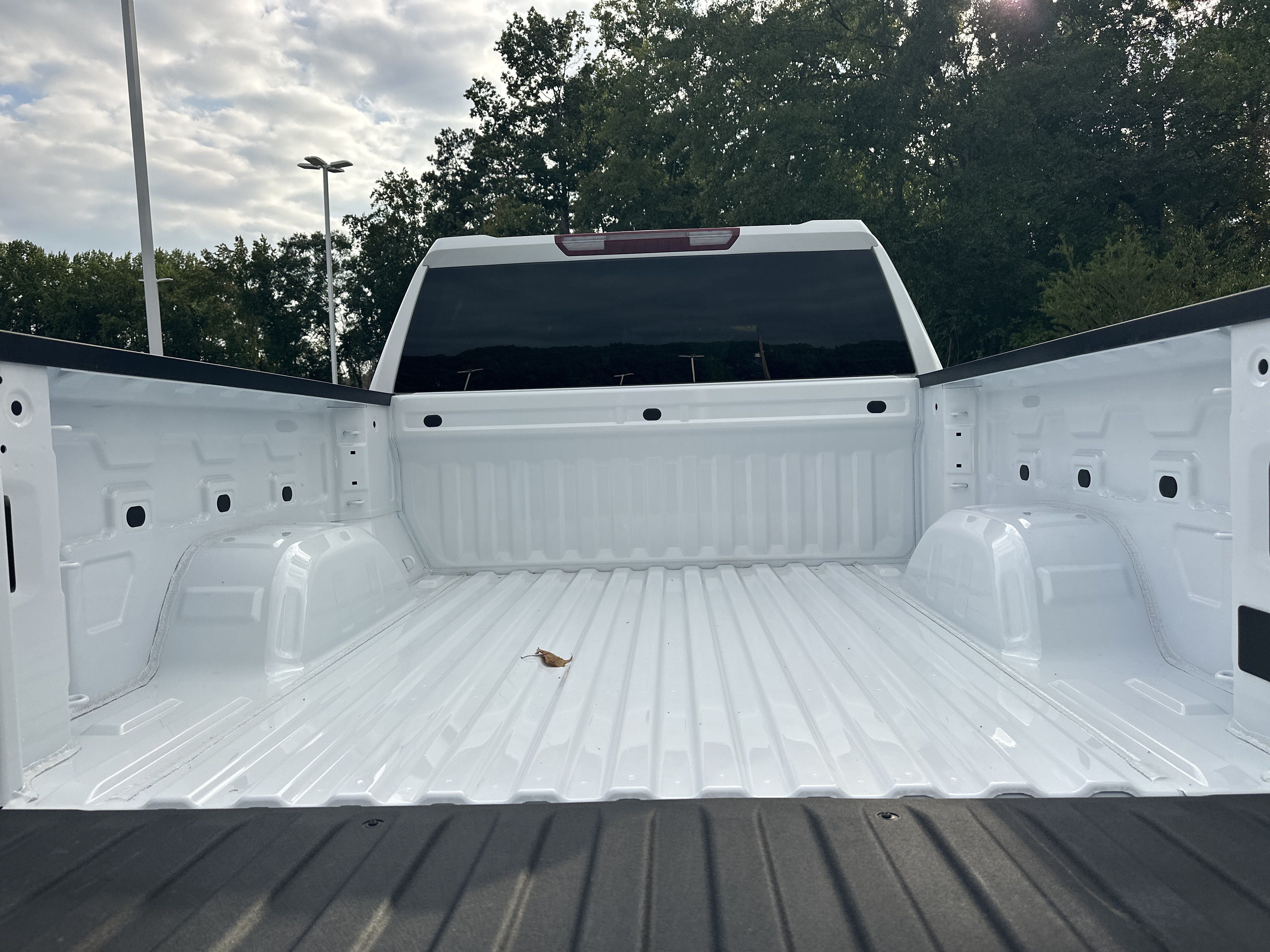 Used 2026 GMC Sierra 1500 Pro w/ Pro Value Package AWD/4WD image 19