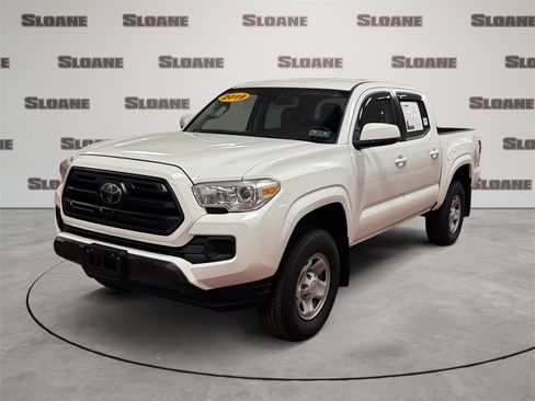 Used 2019 Toyota Tacoma SR w/ SR Convenience Package image 1