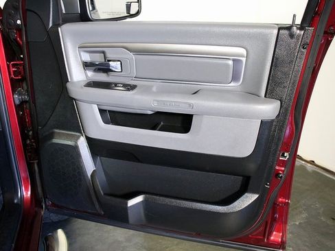 Used 2017 RAM 1500 Big Horn image 32