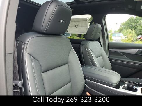 New 2026 Buick Enclave Sport Touring w/ Power Package image 31