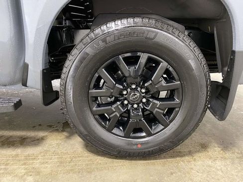 New 2026 Nissan Frontier SV image 7