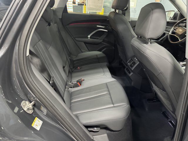 Used 2025 Audi Q5 Premium w/ Convenience Package AWD/4WD image 33