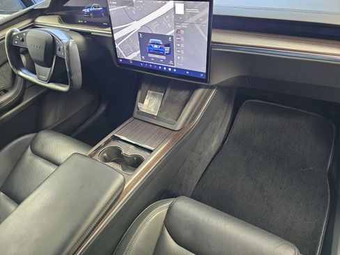 Used 2023 Tesla Model X AWD/4WD image 5