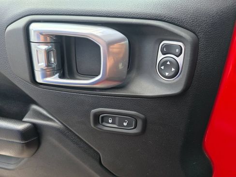 Used 2021 Jeep Wrangler Unlimited Sport AWD/4WD image 17