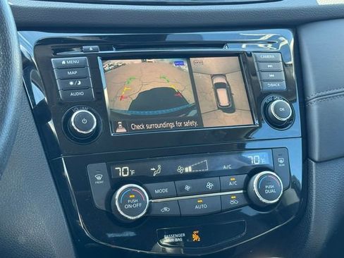 Used 2019 Nissan Rogue SL w/ Premium Package AWD/4WD image 29