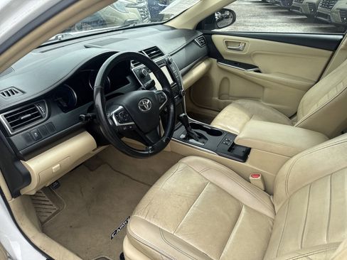 Used 2016 Toyota Camry XLE FWD image 11