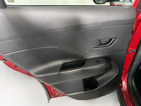 Used 2025 Hyundai Kona SEL FWD image 25