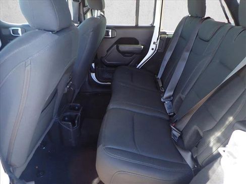 Used 2022 Jeep Wrangler Unlimited Sport image 9