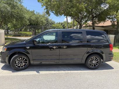 Used 2015 Dodge Grand Caravan SXT w/ Blacktop Package