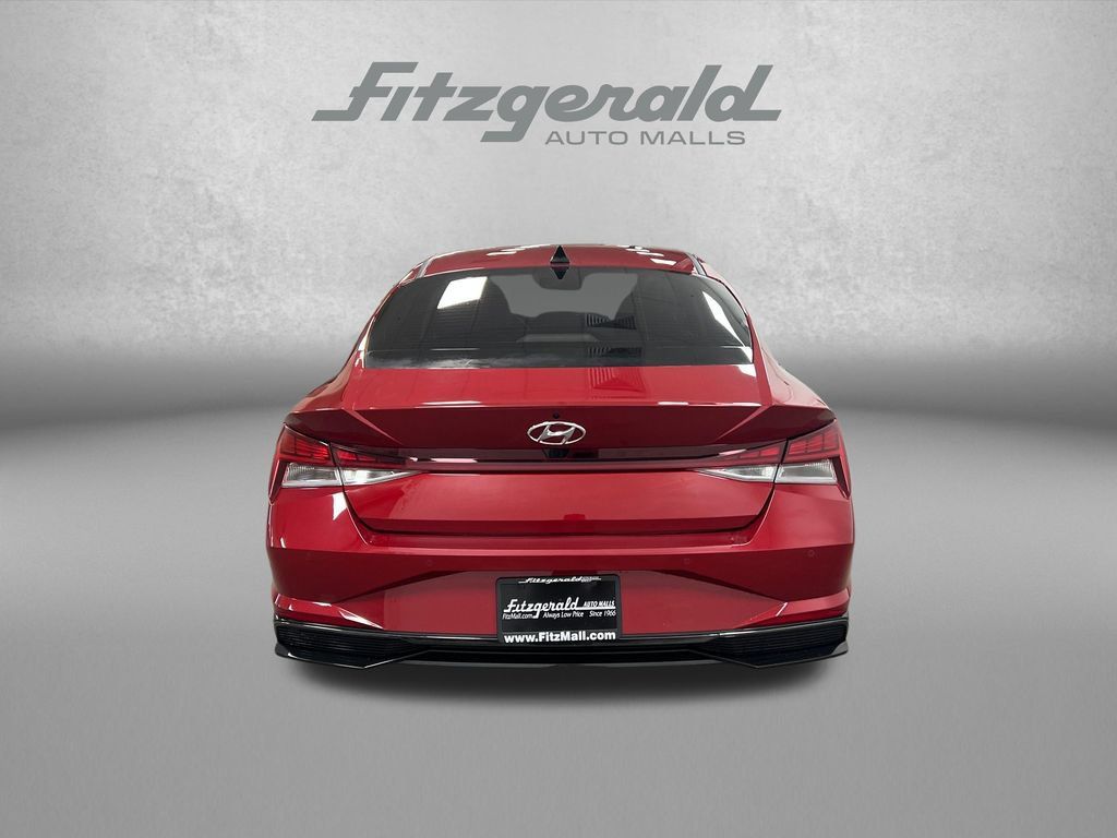 Used 2023 Hyundai Elantra Limited FWD image 4