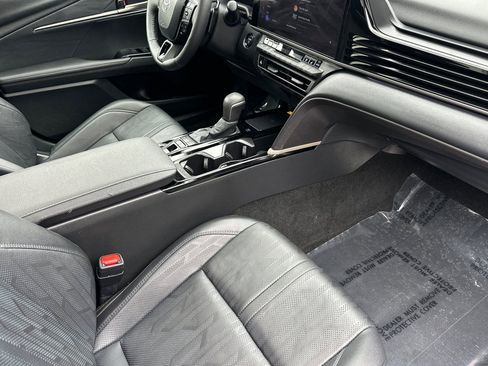 Used 2025 Toyota Camry XSE w/ Premium Plus Package FWD image 16