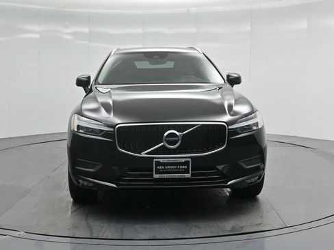 Used 2021 Volvo XC60 T5 Momentum w/ Premium Package image 24
