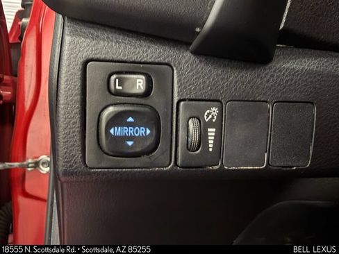 Used 2019 Toyota Corolla XLE FWD image 19
