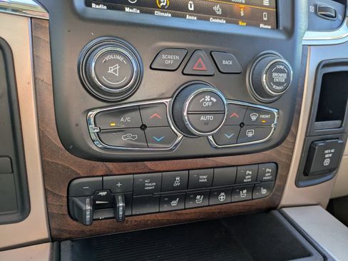 Used 2018 RAM 2500 Longhorn w/ Convenience Group image 19