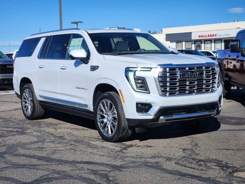 New 2026 GMC Yukon XL Denali w/ Sun & Power Step Package image 6