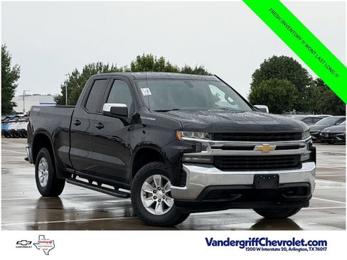 Used 2020 Chevrolet Silverado 1500 LT w/ Trailering Package AWD/4WD image 2