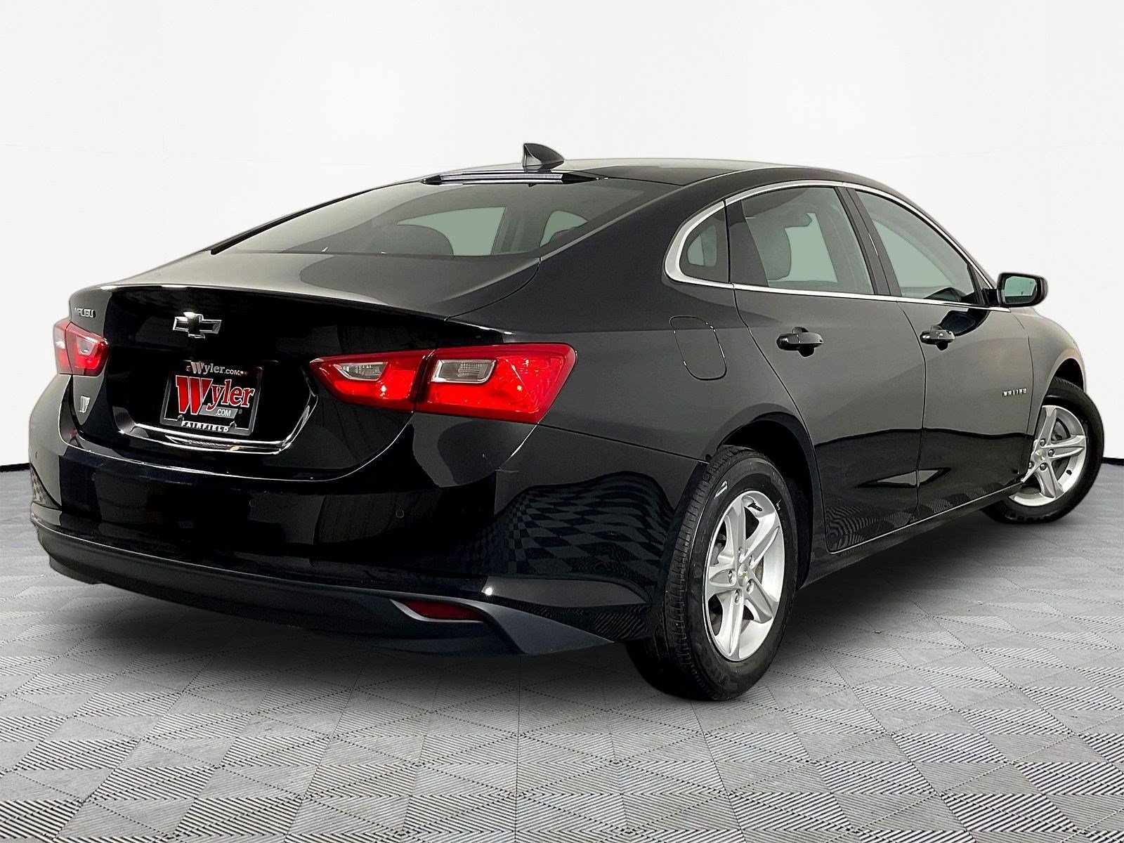 Used 2024 Chevrolet Malibu LS w/ LPO, Floor Liner Package FWD image 6