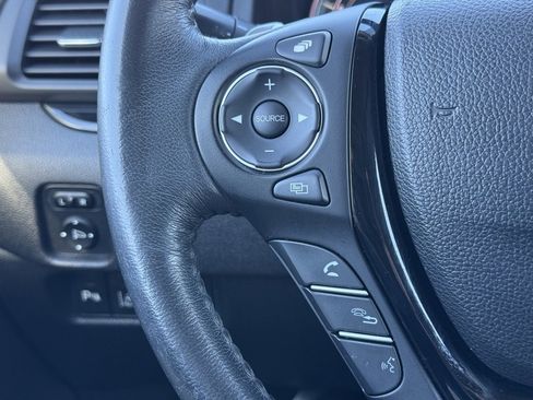 Used 2017 Honda Pilot Touring image 35