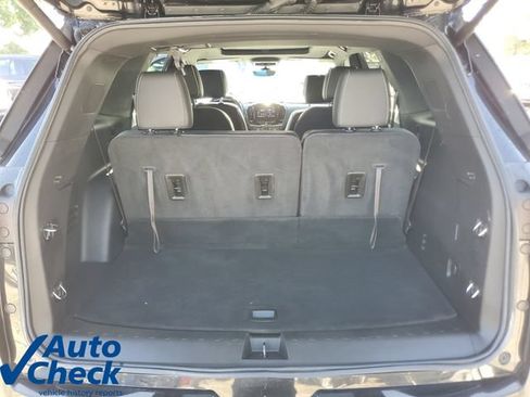 Used 2023 Chevrolet Traverse Premier w/ Redline Edition FWD image 9