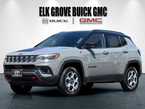 Used 2022 Jeep Compass Trailhawk w/ Trailhawk Elite Group AWD/4WD image 8