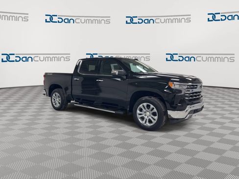 Used 2025 Chevrolet Silverado 1500 LTZ w/ LTZ Convenience Package II AWD/4WD image 2