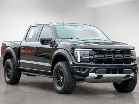 Used 2025 Ford F150 Raptor AWD/4WD image 8