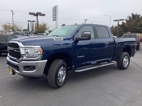 Used 2024 RAM 2500 Big Horn w/ Bed Utility Group image 5