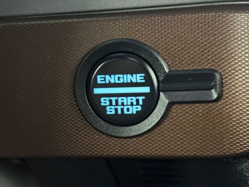 Used 2023 Ford Bronco Outer Banks image 22