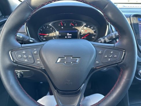 Used 2023 Chevrolet Equinox RS w/ RS Leather Package image 12