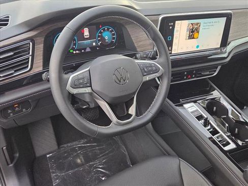 New 2026 Volkswagen Atlas SEL image 3