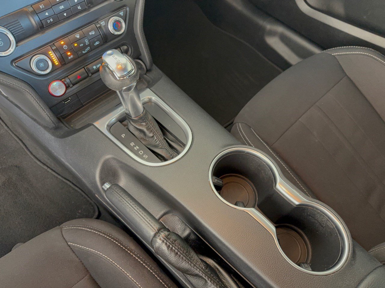 Used 2021 Ford Mustang Coupe RWD image 21