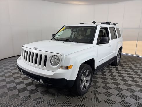 Used 2017 Jeep Patriot High Altitude AWD/4WD image 2